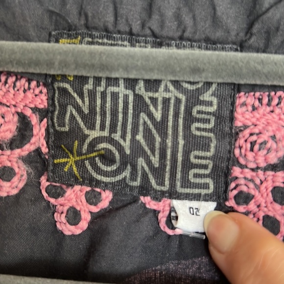 291 Venice Peace & Unity Coverup - Picture 6 of 9